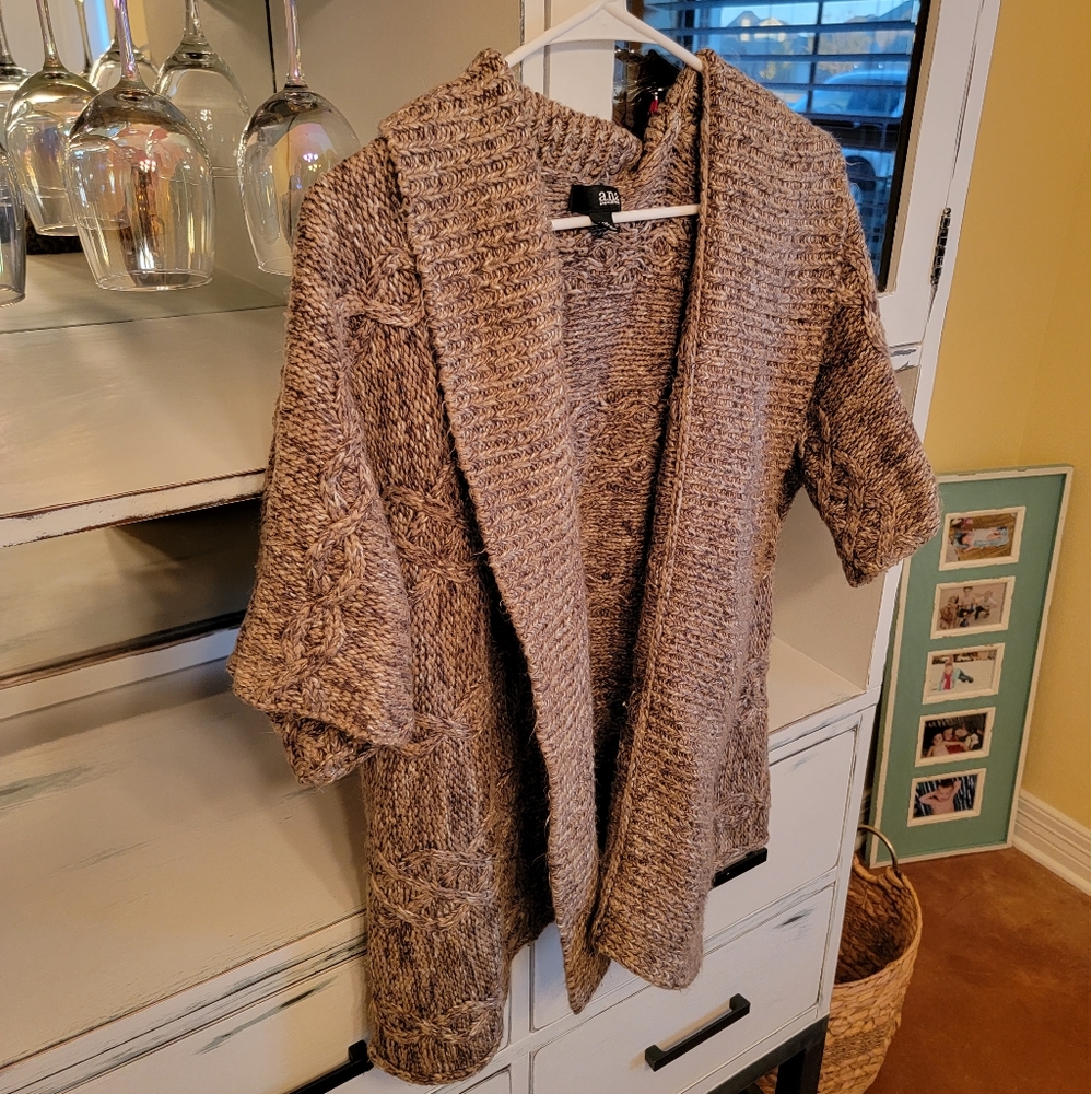 A.N.A brown sweater, size L/XL, warm 😊❤